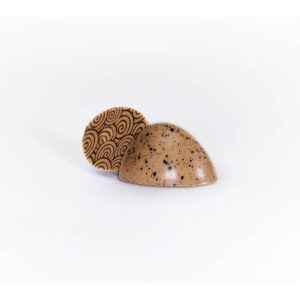 Dappled Caramel – Tonka Bean